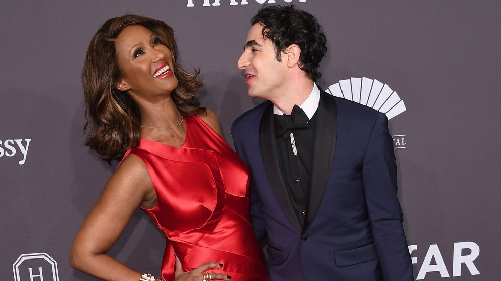 La modelo Iman y el diseñador Zac Posen.