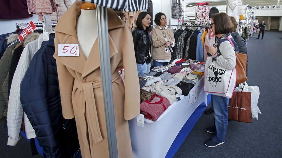 Feria de las rebajas Stock Pontevedra