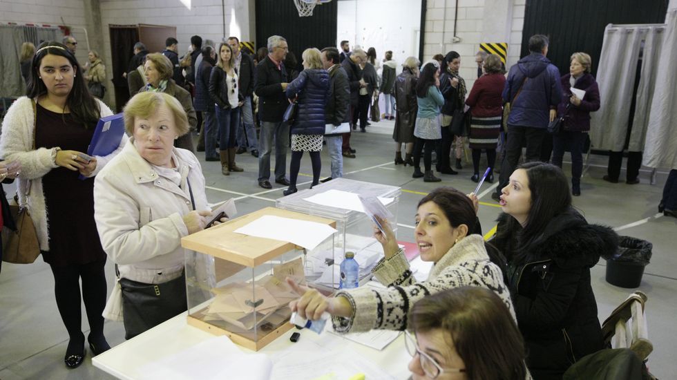 José Ramón Gómez Besteiro vota en Lugo.