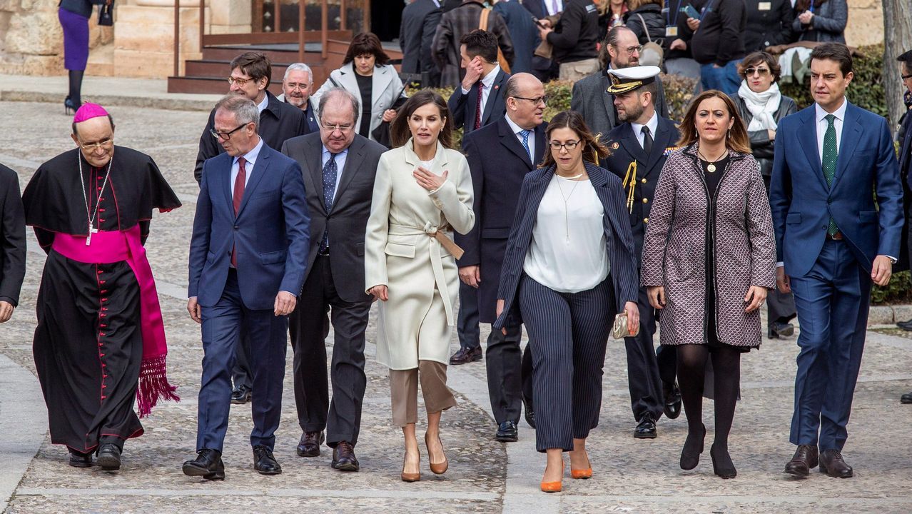 En su visita a Lerma, Letizia Ortiz recuperó un abrigo del 2005
