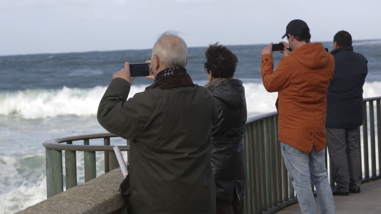 TEMPORAL EN EL MAR EN LA ZONA DE RIAZOR