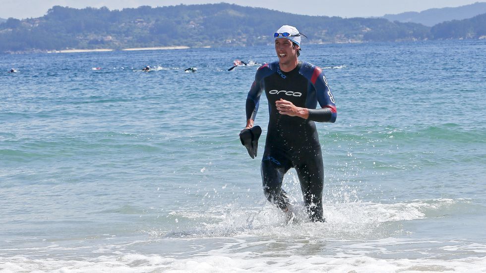 Pruebas de socorristas en la playa de Silgar