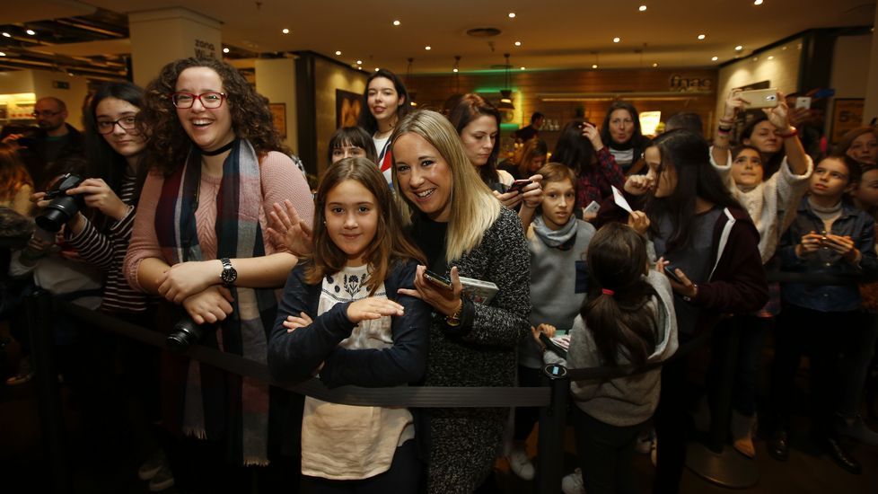 Firma de discos de Sweet California en la Fnac