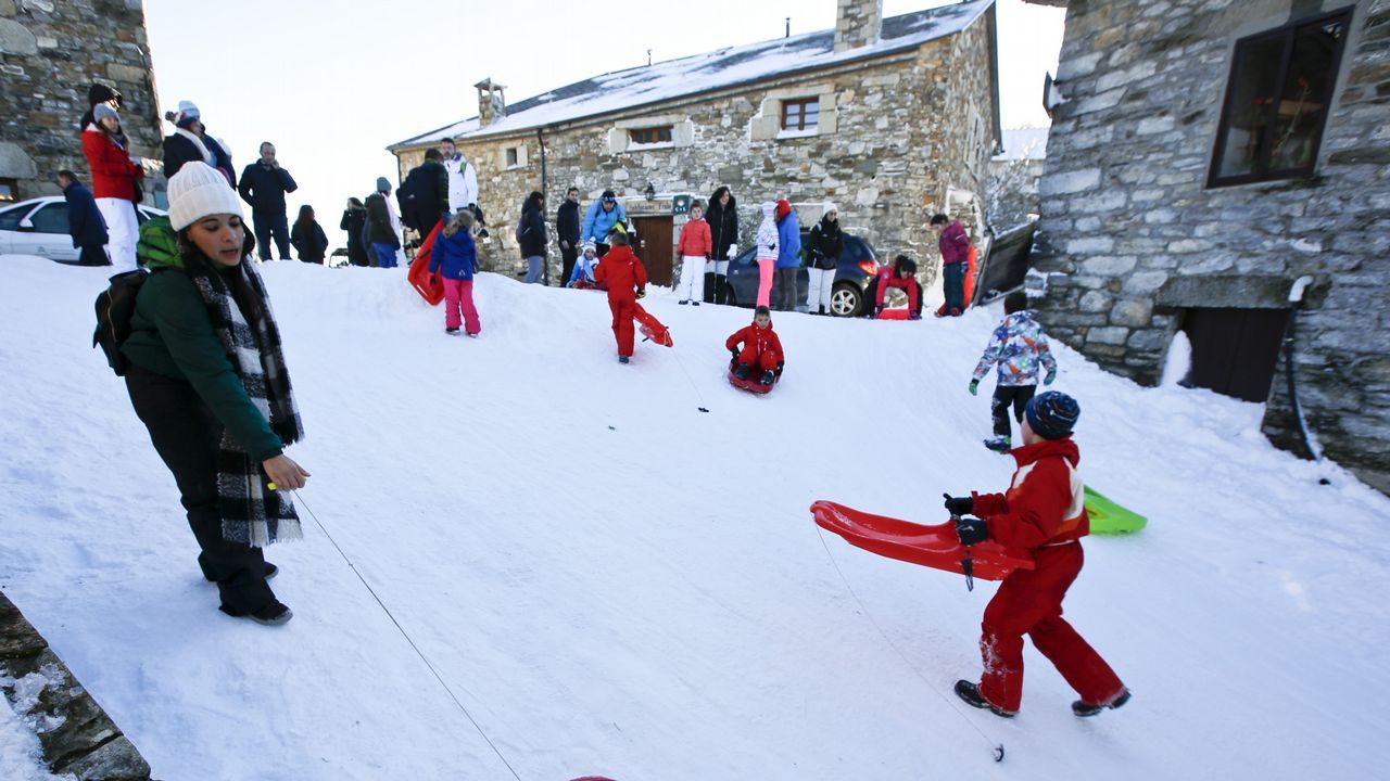 O Cebreiro es actualmente el lugar que más visitantes recibe atraídos por la nieve