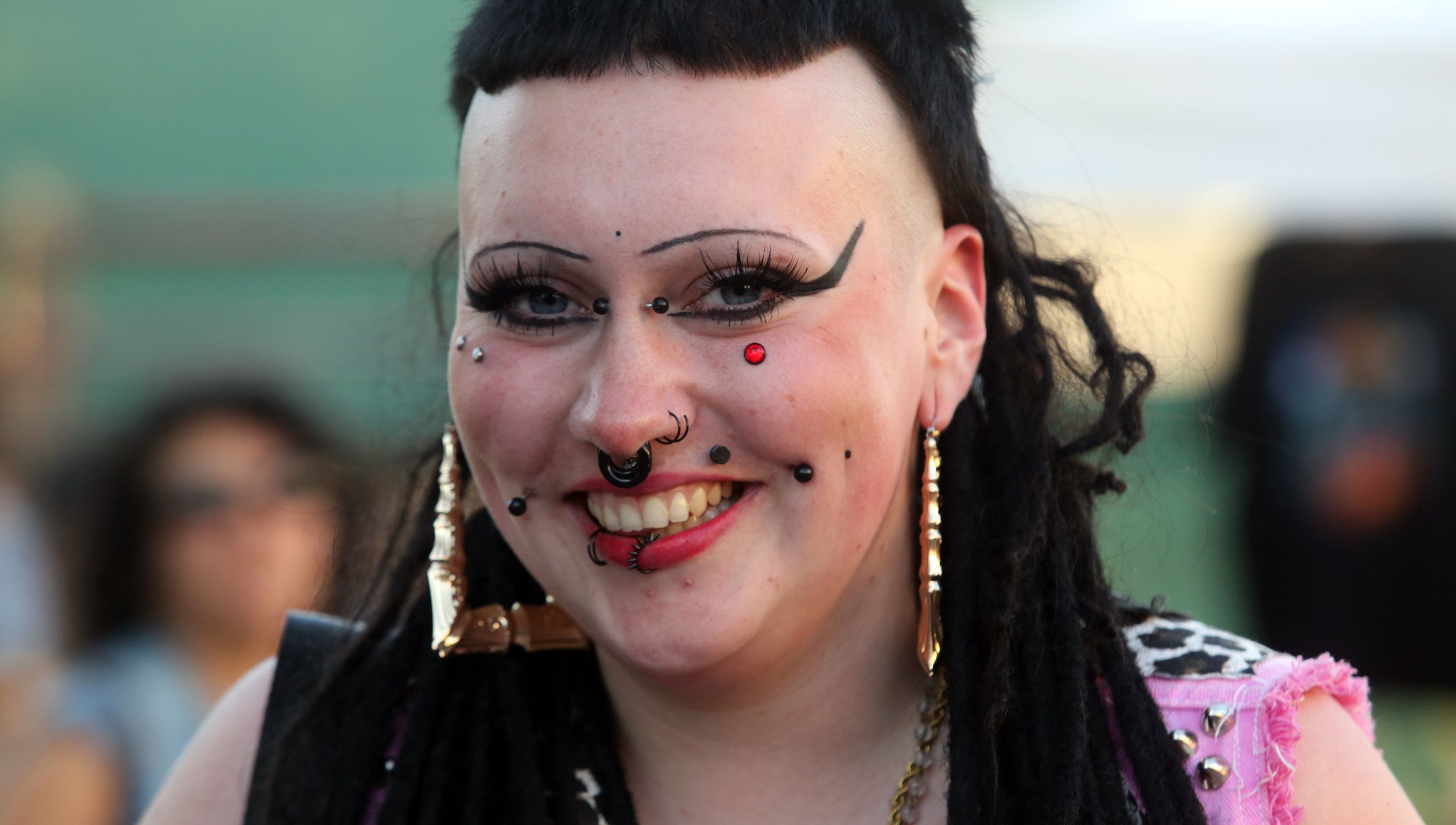 Retrato dunha moza asistente ao Aln Fest en Vilagarca. 06/07/2024