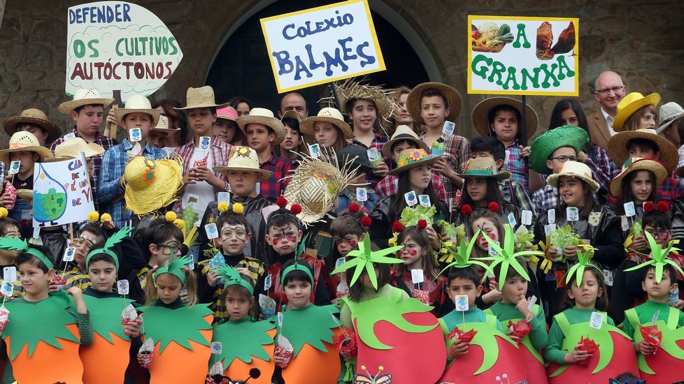 Proyecto Voz Natura del Colegio Jaime Balmes celebrando el día da terra