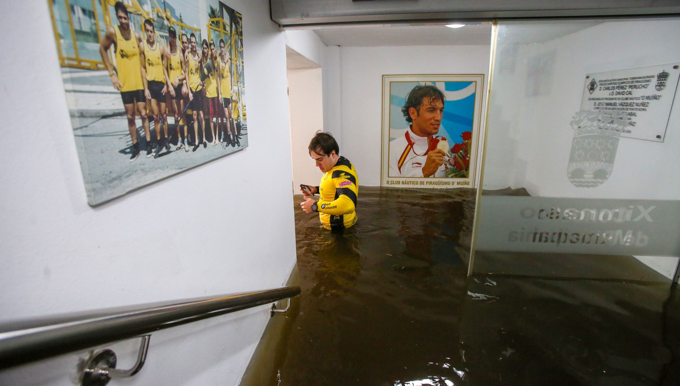 A borrasca tamen provocou asolagamentos nas instalaci�ns do clube n�utico O Mui�o de Ribadumia. 27/01/2025