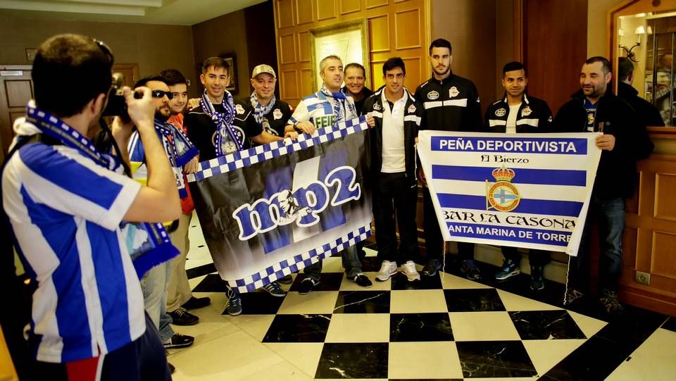 Aficionados del Dépor con Sissoko
