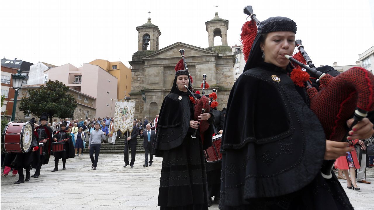 FIESTAS PATRONALES DE RIBEIRA, PROCESIÓN Y MISA DE SANTA UXÍA.