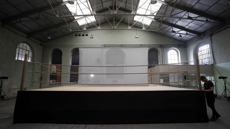 La magia del cine ha conseguido transformar la antigua Fábrica de Armas de Oviedo, cerrada desde 2012, en la Fábrica Scorsese