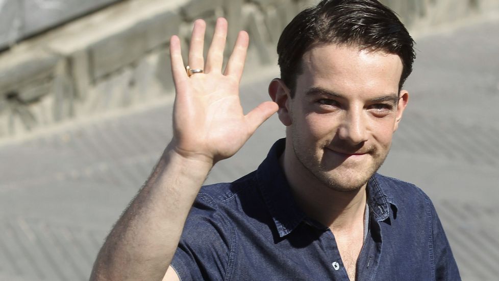El actor Kevin Guthrie posa para los medios antes de presentar la película «Sunset Song»