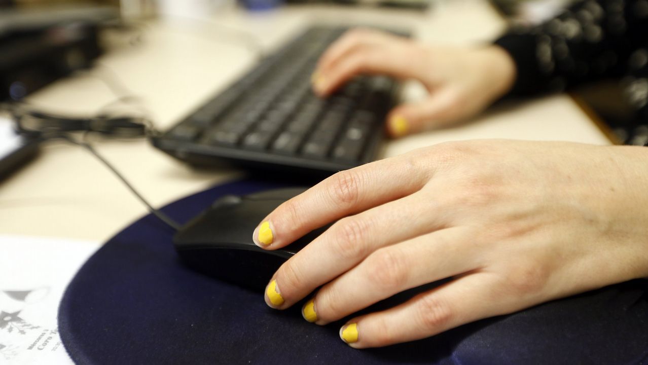 Vero Boquete y Tere Abelleira: �Ser� mejor que yo, seguro�.La madre de los peque�os de Godella fue detenida en el 2011 en Valencia en una protesta de los  indignados del 15M, y acusada de des�rdenes p�blicos y atentado a la autoridad, por lanzar botellas y propinar patadas a los agentes