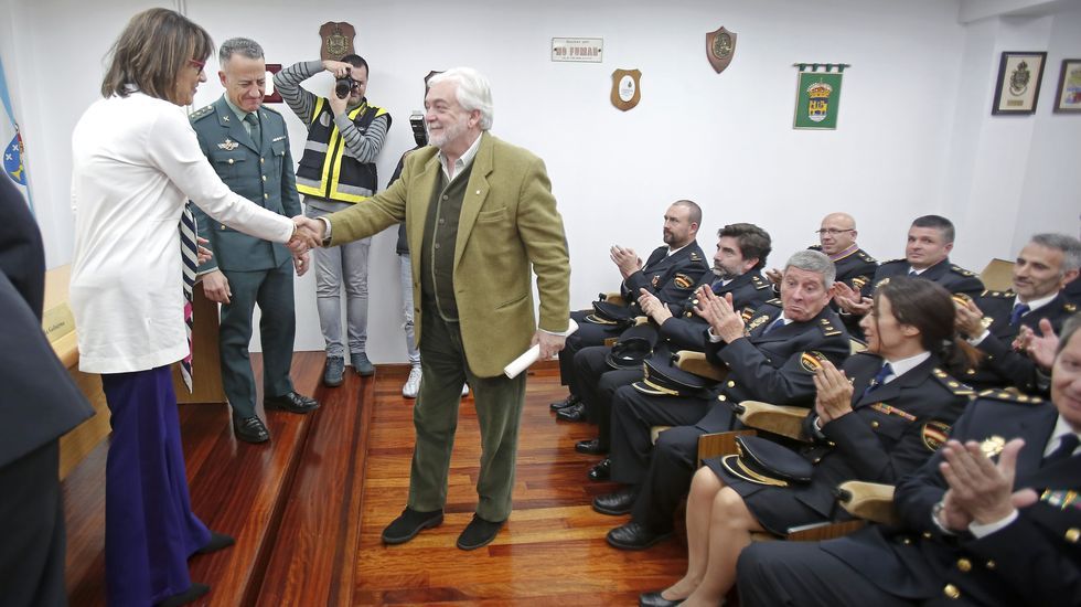 Entrega de medallas en la Policía Nacional