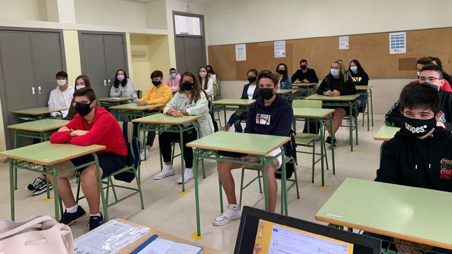 Primer día de clase en los institutos de la comarca de Ferrol Primer día de clase en los institutos de la comarca de Ferrol