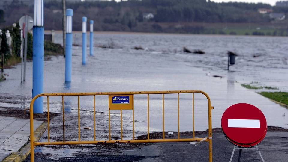 Carballo XXL.Temporal en la playa de A Frouxeira, en Valdoviño
