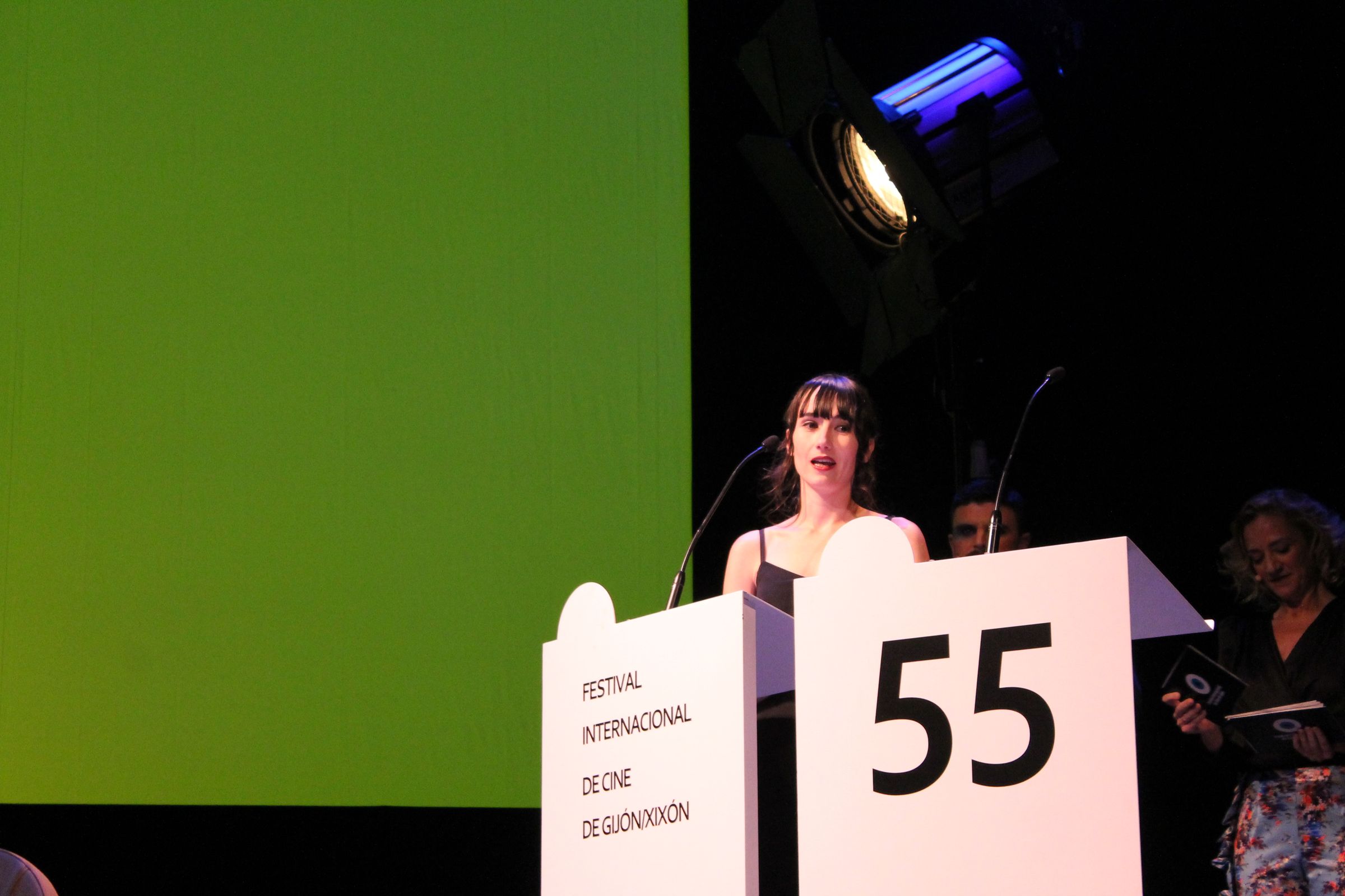 Oficialidad del asturiano.Elisa Cepedal, en un momento de la gala del FICX