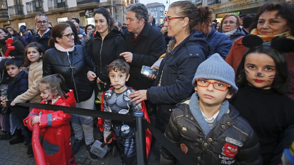Carnaval de Pontevedra. Presentación del loro Ravachol