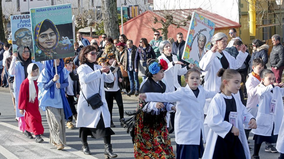 Desfile del momo en Vilanova de Arousa
