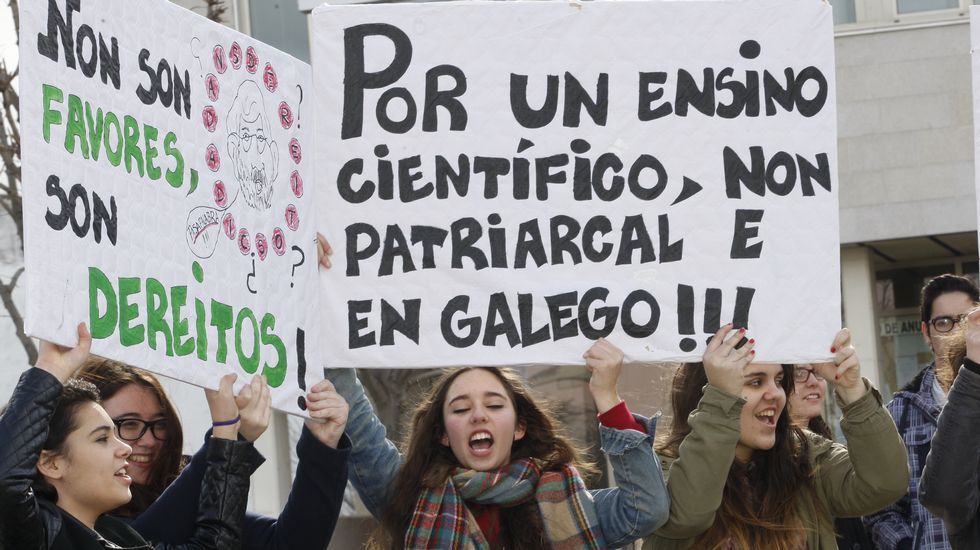 Manifestación de alumnos de secundaria en Burela