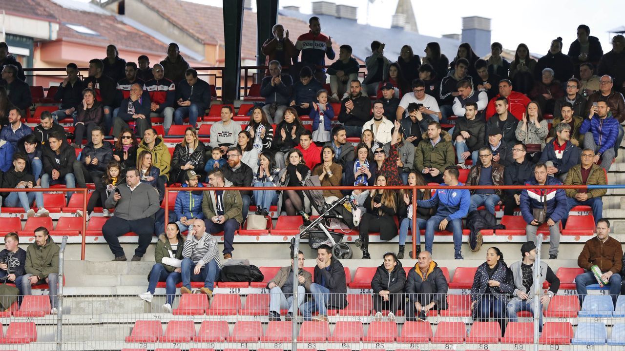 Ambiente de gala en el derbi del fútbol ourensano.La pugna entre la UD Ourense y el Ourense CF fue toda una fiesta del balompié provincial