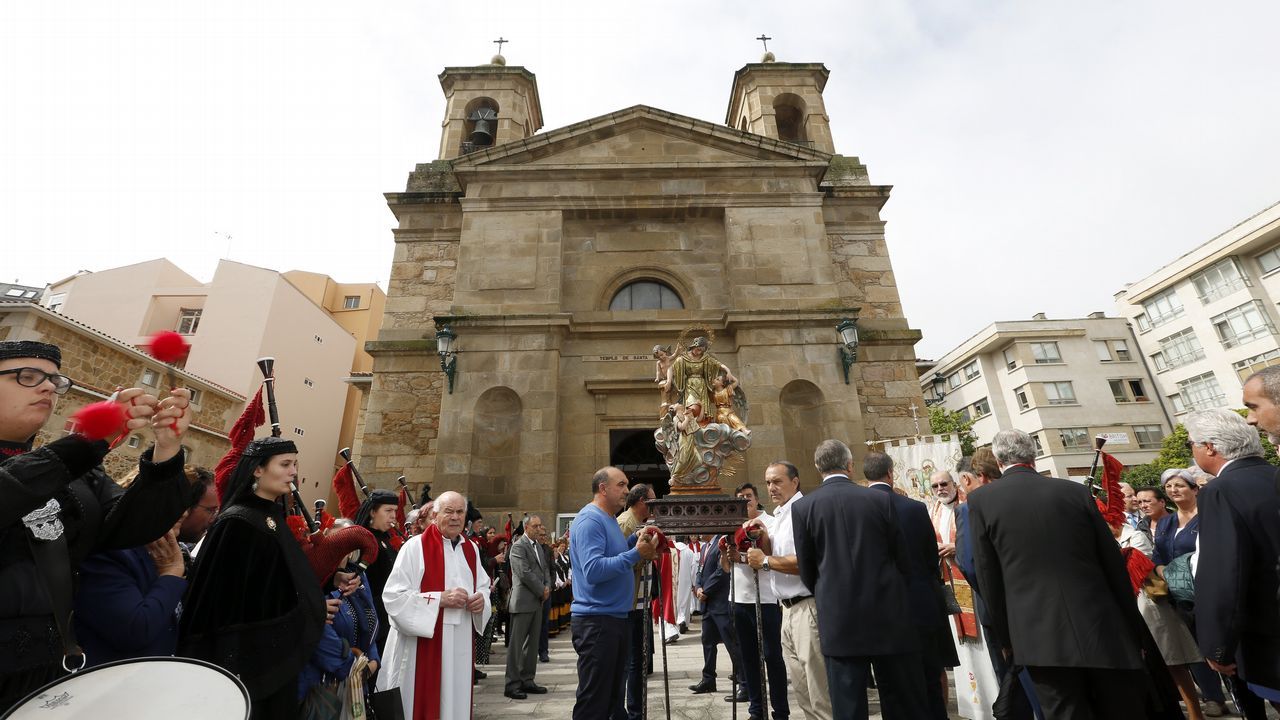 FIESTAS PATRONALES DE RIBEIRA, PROCESIÓN Y MISA DE SANTA UXÍA.