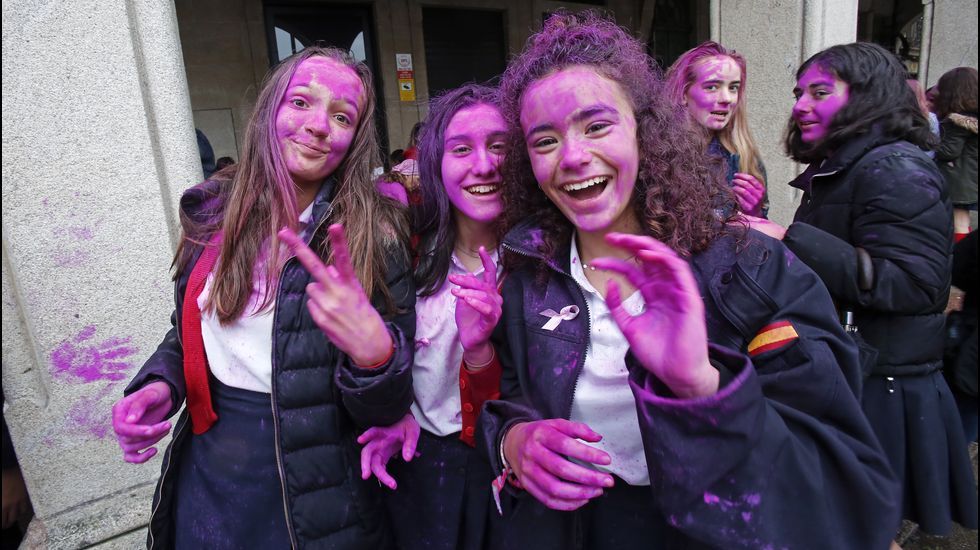 Manos levantadas por el cáncer de mama