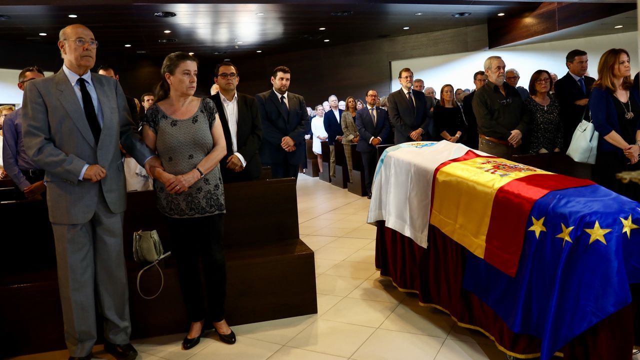Funeral y entierro de Gerardo Fernández Albor