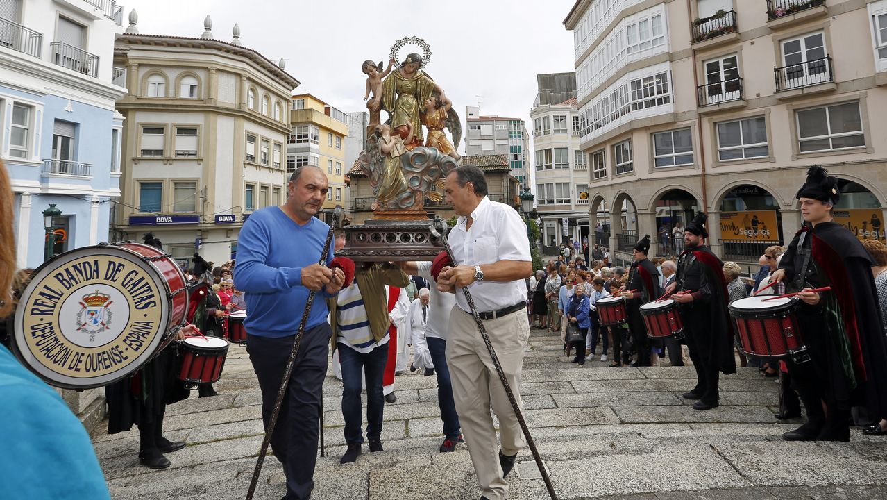 FIESTAS PATRONALES DE RIBEIRA, PROCESIÓN Y MISA DE SANTA UXÍA.
