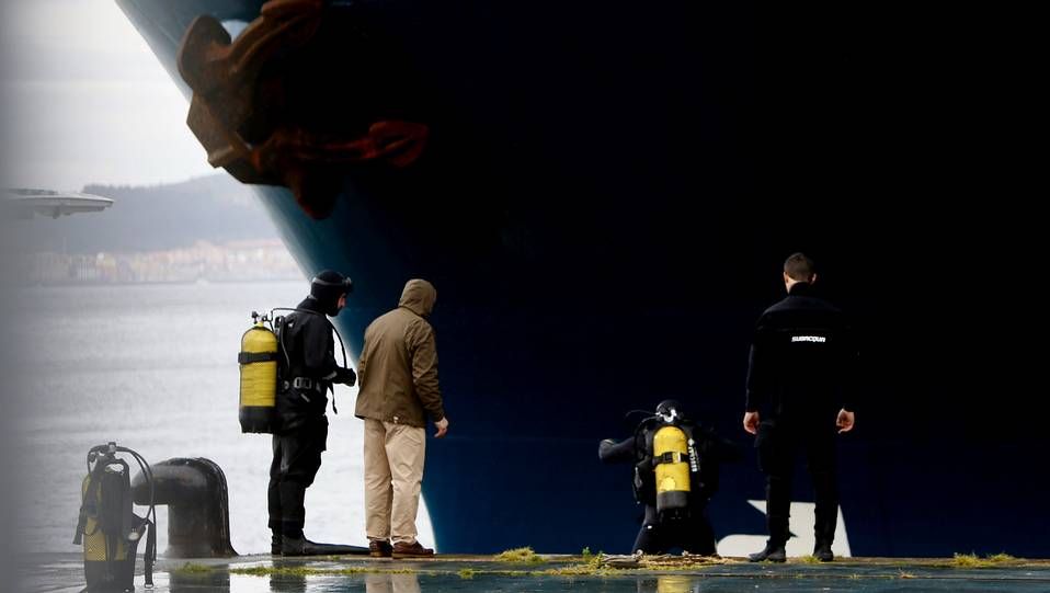 mercante.El mercante «Baltic Breeze», esta mañana tras la colisión de esta madrugada