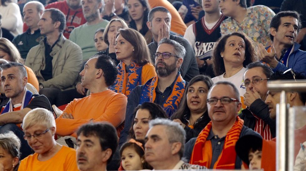 Afición del Basquet Coruña-Melilla, segundo partido de los play off por el ascenso a la Liga ACB