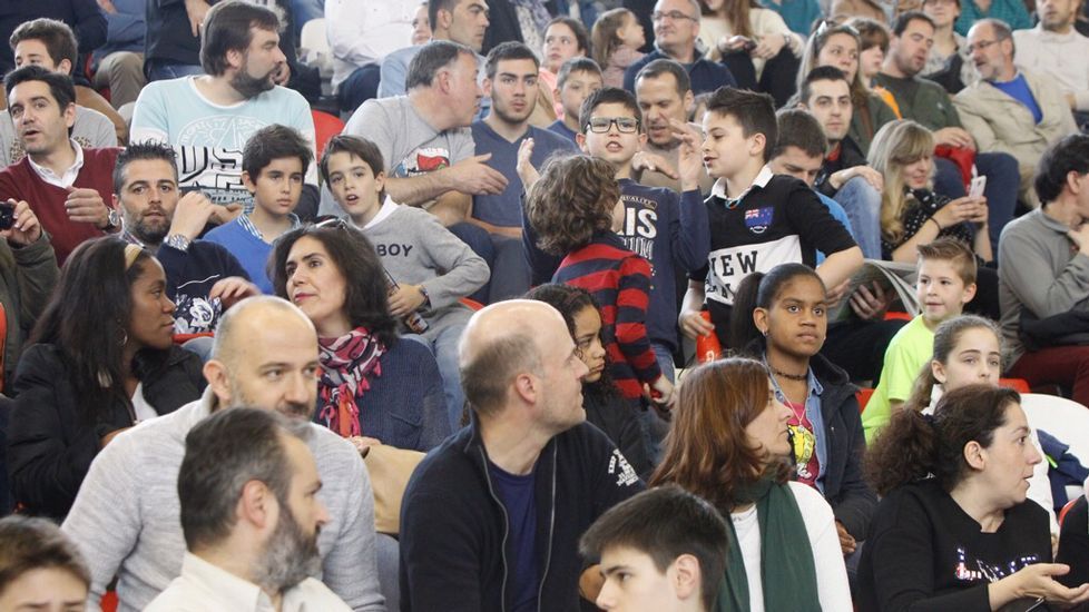 Afición del Basquet Coruña-Melilla, segundo partido de los play off por el ascenso a la Liga ACB