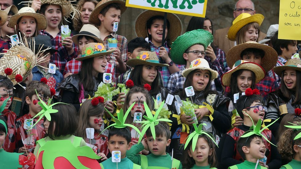 Proyecto Voz Natura del Colegio Jaime Balmes celebrando el día da terra