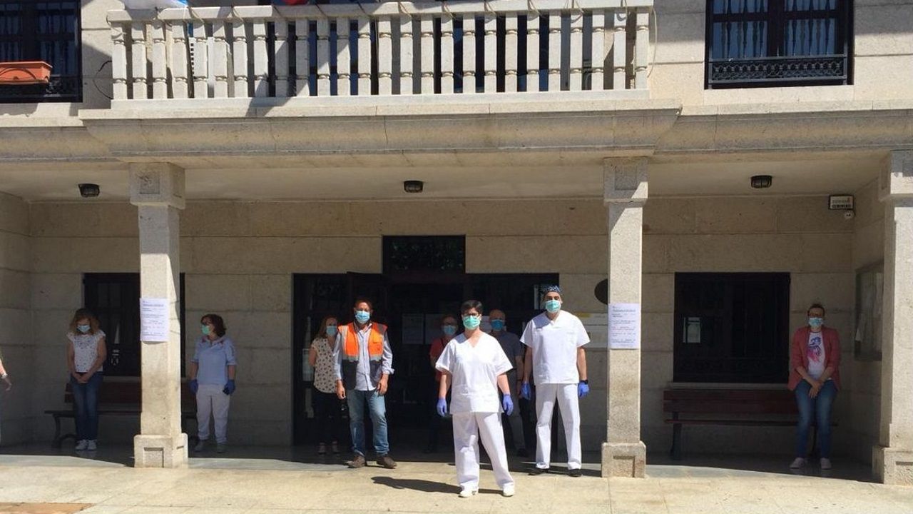 Vilamartin de Valdeorras se sumó al minuto de silencio