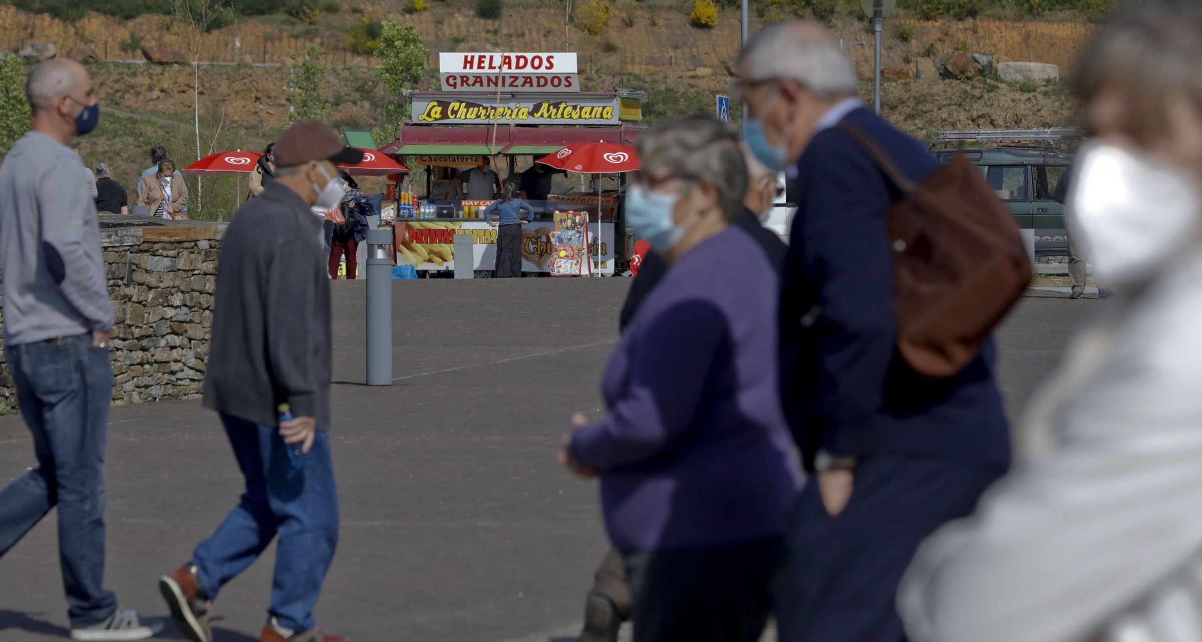Churreria y heladeria en la ciudad de la cultura mientras se realiza la vacunacin masiva contra el covid-19. 08/04/2021