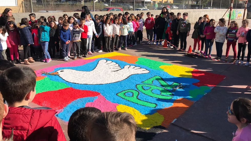 Paz Ourense.Acto por el Día de la Paz en el CPI de Ribadavia