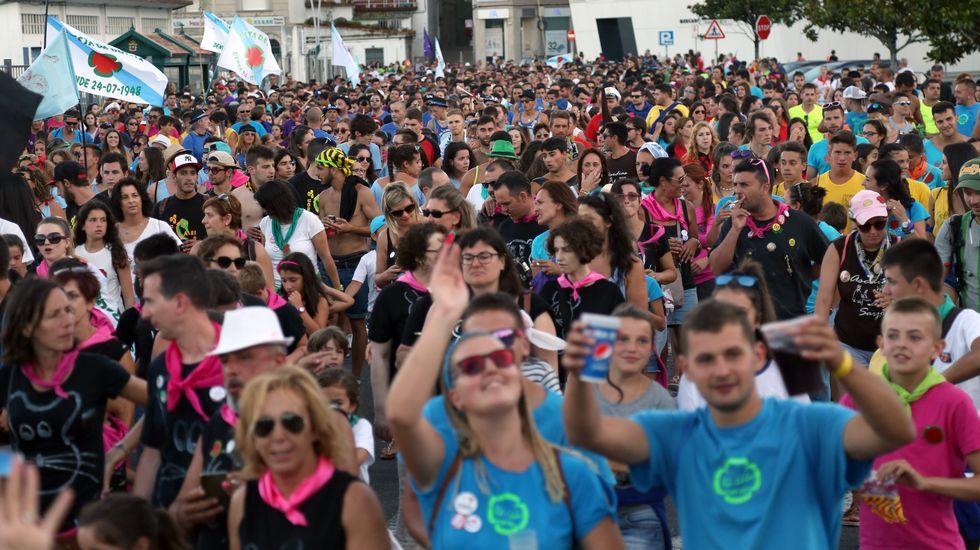 Desfile de peñas da Festa da Dorna 2016