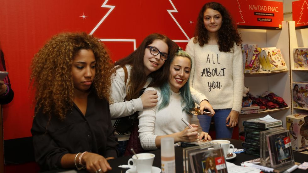 Firma de discos de Sweet California en la Fnac