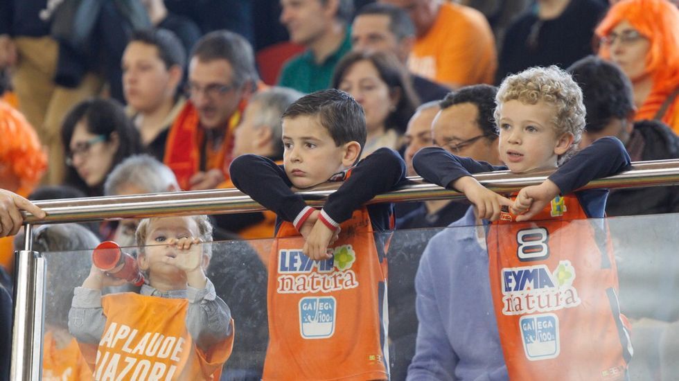 Afición del Basquet Coruña-Melilla, segundo partido de los play off por el ascenso a la Liga ACB