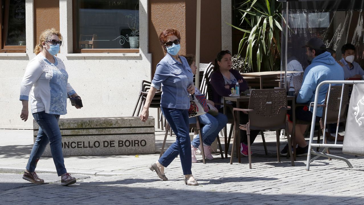 Primer día de uso obligatorio de mascarillas en Barbanza
