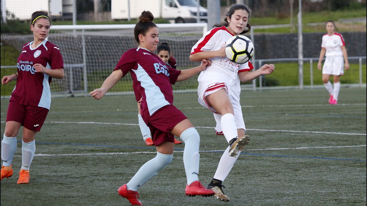 Primera torneo Vila de Noia de Fútbol femenino. Partido entre Noia y EFM Boiro