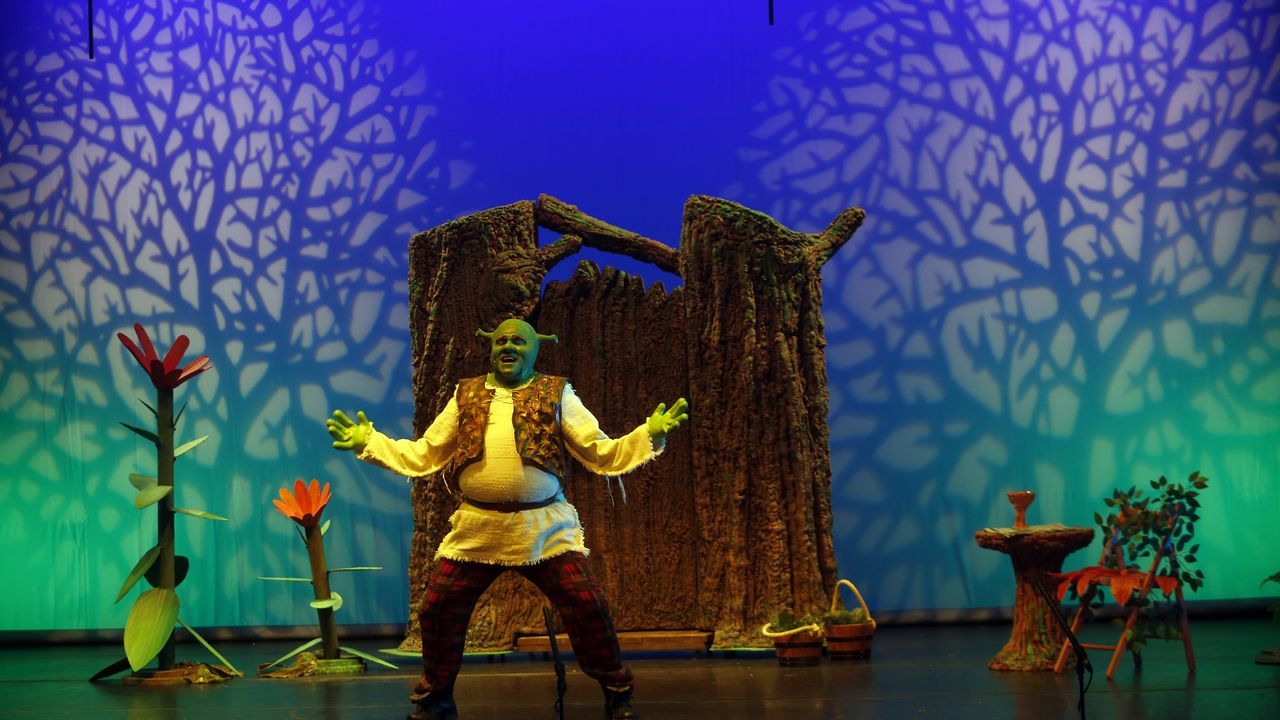 ESTRENO DEL MUSICAL «SHREK» EN EL AUDITORIO DE RIANXO.