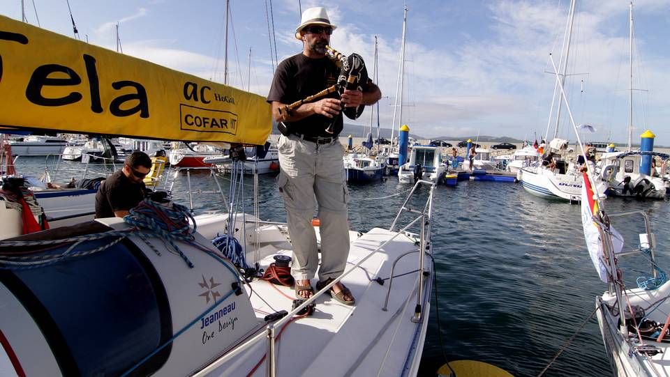 UN GAITEIRO ANIMó LA ESTANCIA EN EL PUERTO NAUTICO DE CABO DE CRUZ