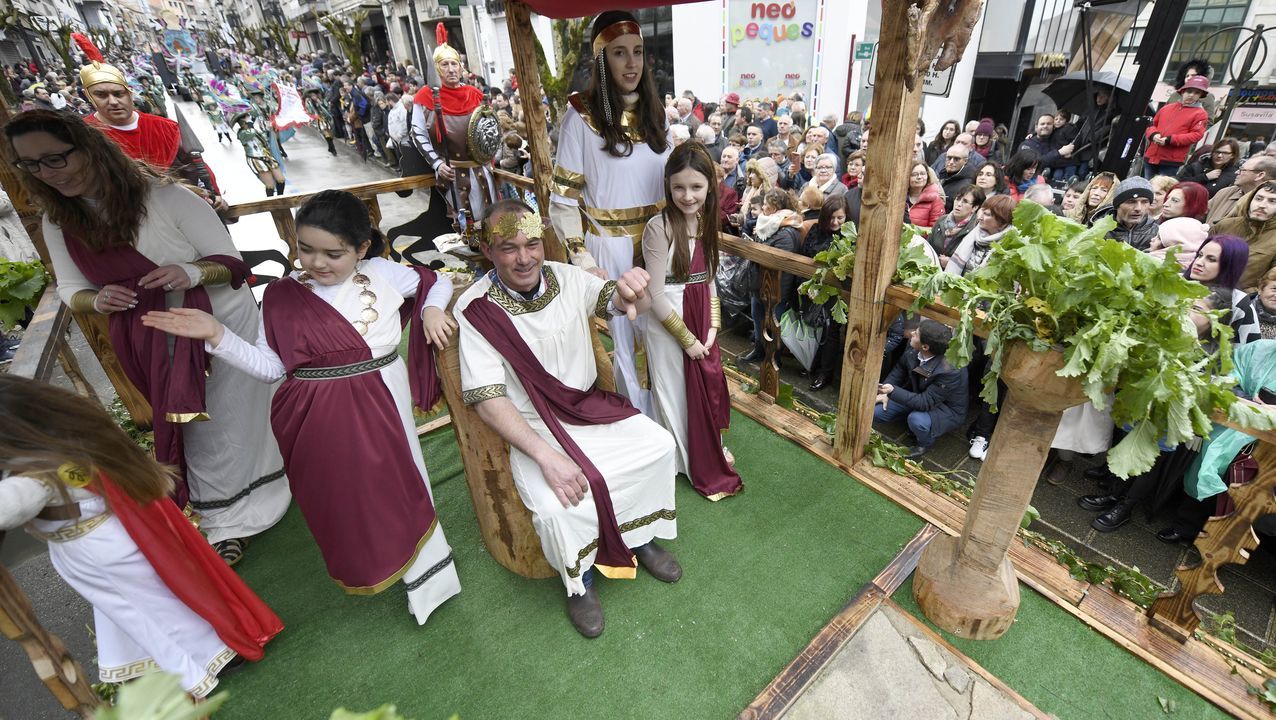 El evento cuenta con diferentes actuaciones; en la imagen, una banda de gaitas