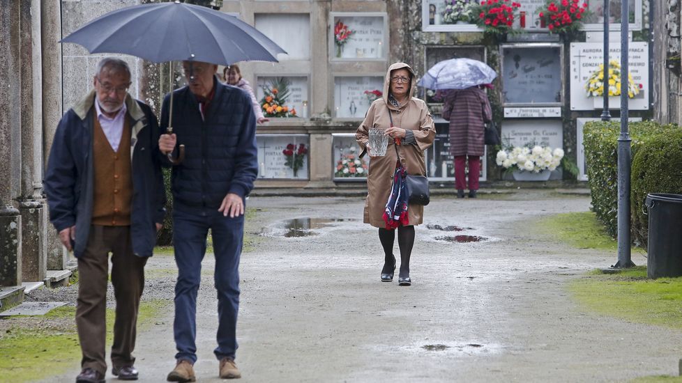 Día de Difuntos en el cementerio de San Mauro