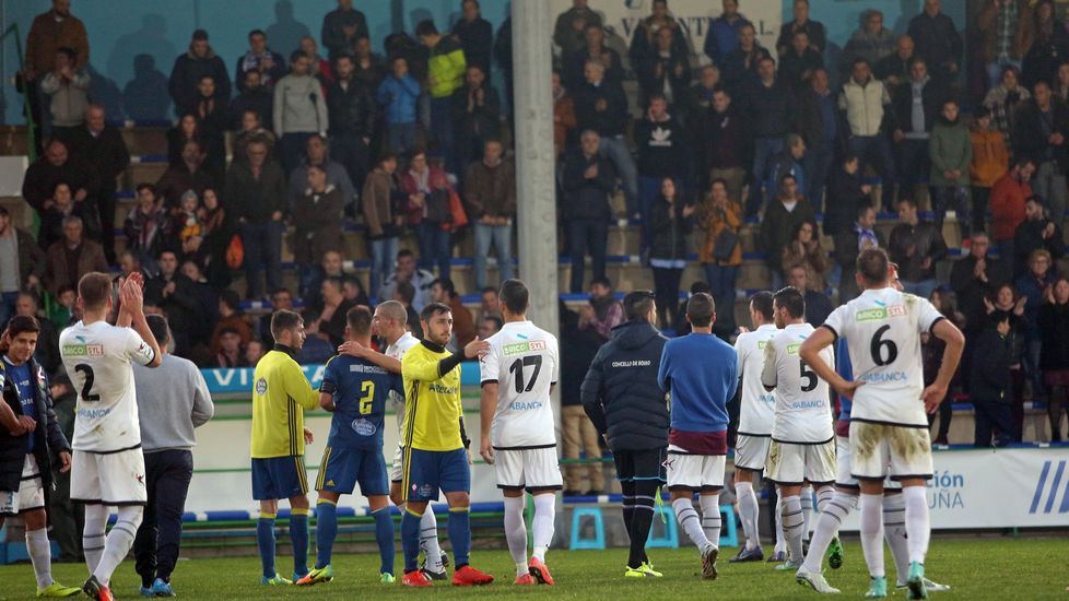 Partido de fútbol Segunda B entre Boiro y Celta B