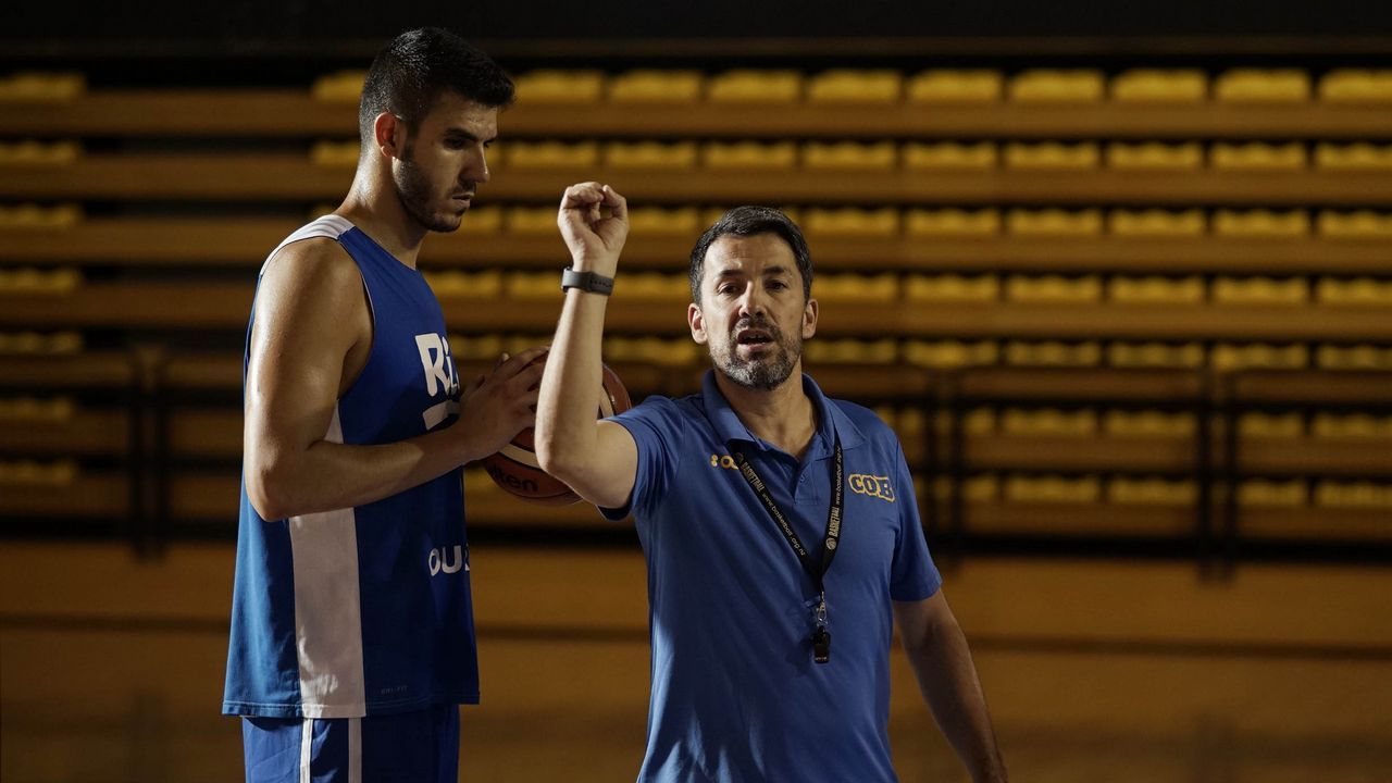 El nuevo COB empieza a entrenar.Gonzalo García da instrucciones