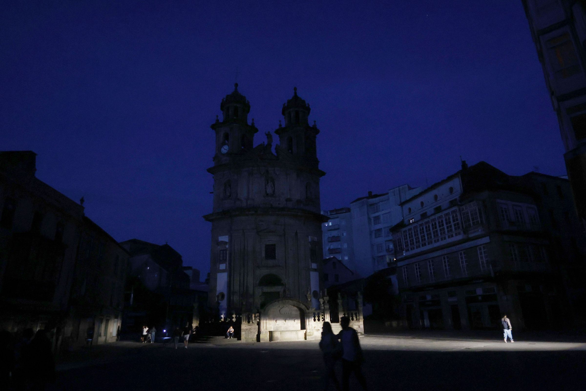 Apagamentoen Pontevedra. 28/04/2025