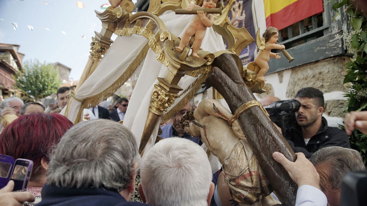 Procesión da Virxe do Cristal