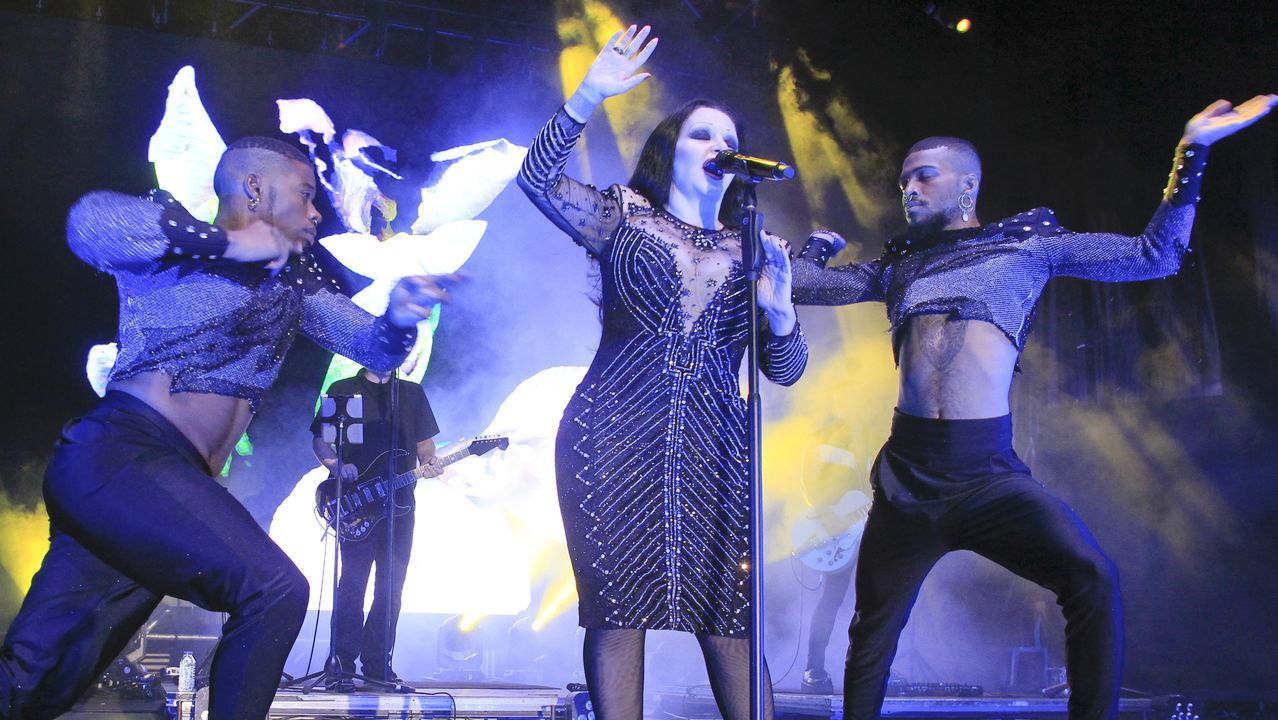 El concierto de Fangoria abarrotó la plaza