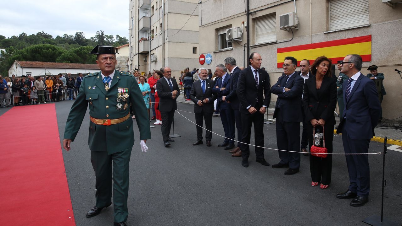 ACTO INSTITUCIONAL CASTRENSE DEL DÍA DEL PILAR EN OURENSE.El teniente coronel, Manuel Novo, ante las autoridades